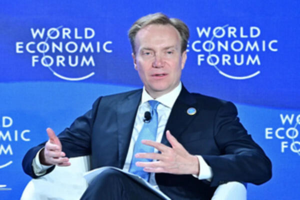 WEF Chief Sees India as a Global Growth Engine